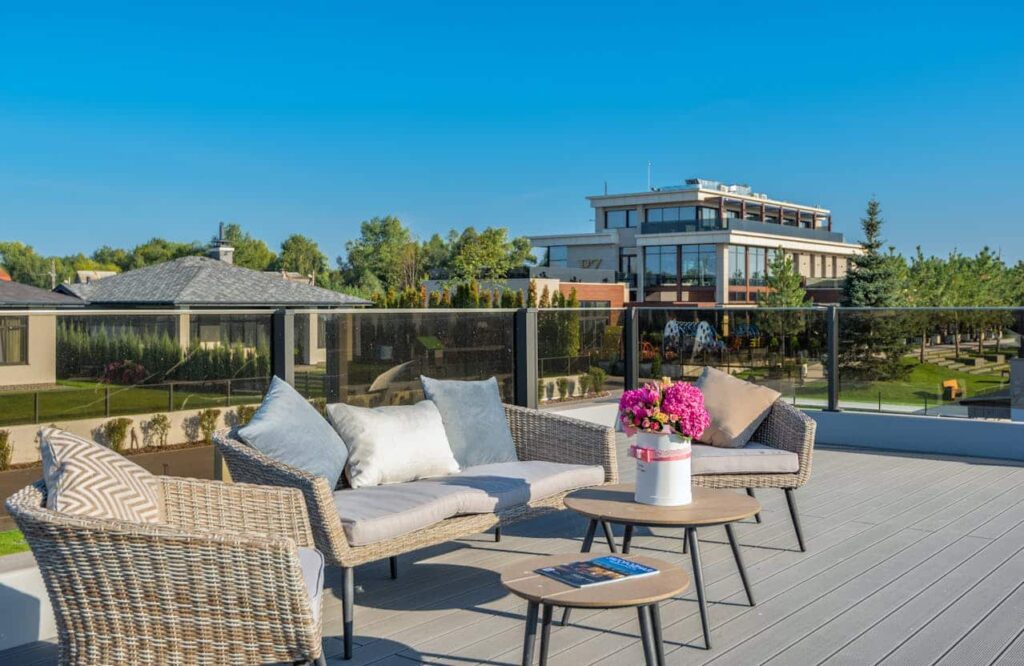 wicker patio furniture